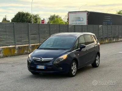 Usata Opel Zafira Tourer 110 CV (80 kW) 2012 Blu Monovolume