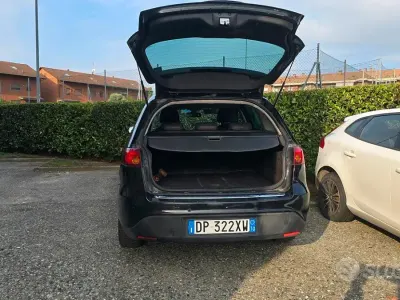 Usata Fiat Croma 200 CV (147 kW) 2008 Nero Station wagon