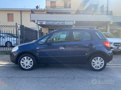 Usata Fiat Sedici Dynamic 135 CV (99 kW) 2010 Blu SUV