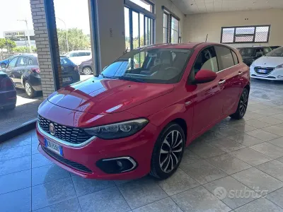Usata Fiat Tipo Lounge 120 CV (88 kW) 2020 Rosso Berlina