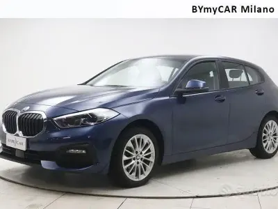 Begagnad BMW 118 Advantage 136 HK (100 kW) 2022 Svart Halvkombi