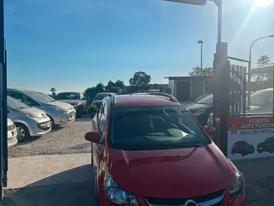 Usata Opel Karl Rocks 73 CV (53 kW) 2019 Rosso Utilitaria