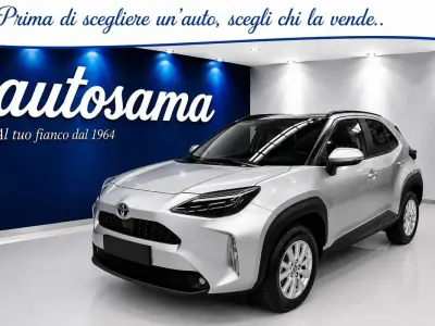 Usata Toyota Yaris Cross Active 92 CV (67 kW) 2025 Argento SUV