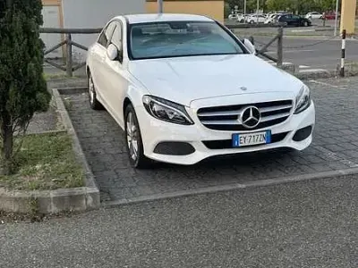 Usata Mercedes C220 170 CV (125 kW) 2015 Berlina