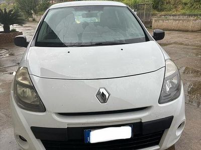 Usata Renault Clio II 2011 Bianco Berlina