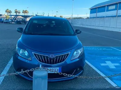 Usata Lancia Ypsilon 60 CV (44 kW) 2021 Utilitaria
