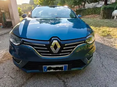 Usata Renault Mégane GrandTour 116 CV (85 kW) 2019 Bluazzurro Station wagon