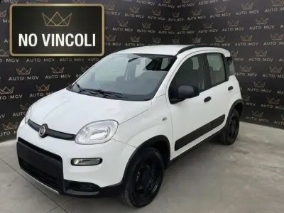 Usata Fiat Panda 4x4 Wild 86 CV (63 kW) 2020 Bianco Utilitaria