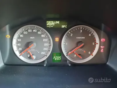 Usata Volvo V50 136 CV (100 kW) 2006 Bluazzurro Station wagon