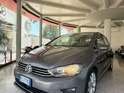 Usata VW Golf VII Business 110 CV (80 kW) 2015 Marrone Berlina