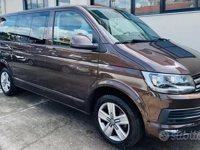 Begagnad VW Caravelle Comfortline 150 HK (110 kW) 2018 Brun Van