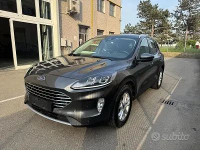 Usata Ford Kuga Titanium 120 CV (88 kW) 2024 Grigio SUV