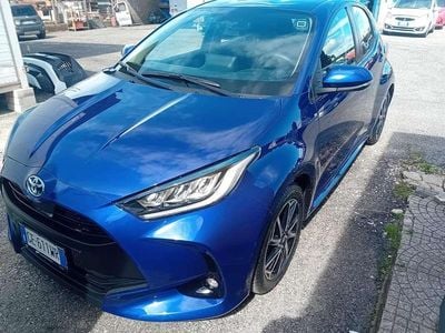 Usata Toyota Yaris Hybrid Trend 92 CV (67 kW) 2021 Blu/azzurro Berlina