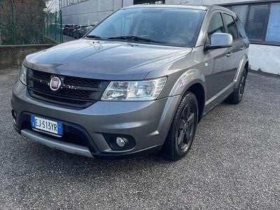 Usata Fiat Freemont Lounge 170 CV (125 kW) 2011 Grigio SUV