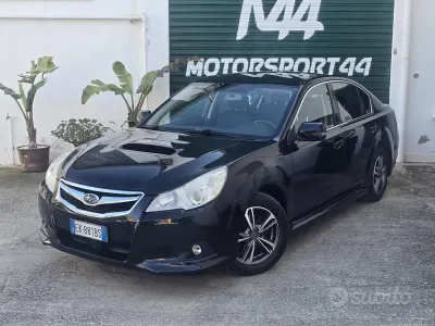 Usata Subaru Legacy Comfort 150 CV (110 kW) 2011 Nero Berlina