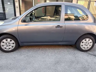 Usata Nissan Micra 54 CV (39 kW) 2007 Bluazzurro Utilitaria