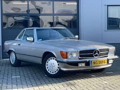 Usata Mercedes 560 230 CV (169 kW) 1987 Beige Cabrio