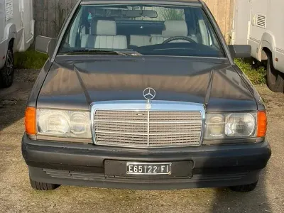 Usata Mercedes 190 122 CV (89 kW) 1984 Berlina