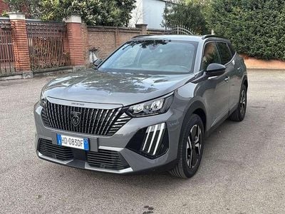 Usata Peugeot 2008 Allure 136 CV (100 kW) 2025 Grigio SUV