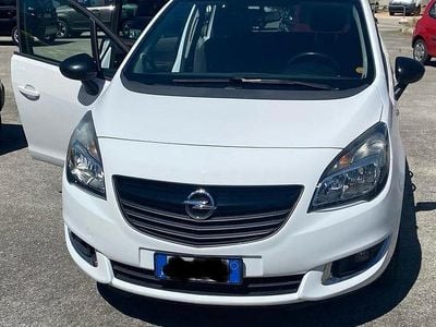 Usata Opel Meriva 120 CV (88 kW) 2015 Bianco Monovolume