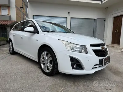 Usata Chevrolet Cruze LTZ 163 CV (119 kW) 2013 Bianco Station wagon