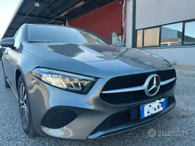 Usata Mercedes A180 Advanced Plus 116 CV (85 kW) 2025 Grigio Berlina