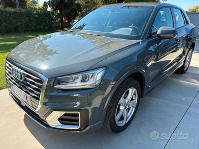 Usata Audi Q2 Admired 116 CV (85 kW) 2019 Grigio SUV