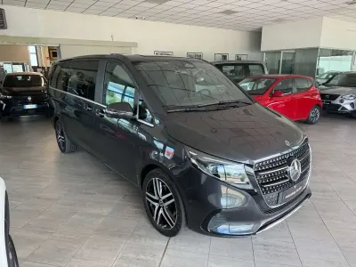Käytetty Mercedes V250