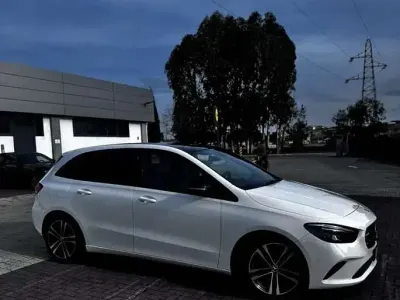 Usata Mercedes B180 109 CV (80 kW) 2019 Utilitaria
