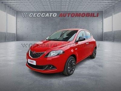 Usata Lancia Ypsilon Gold 69 CV (50 kW) 2021 Rosso Utilitaria