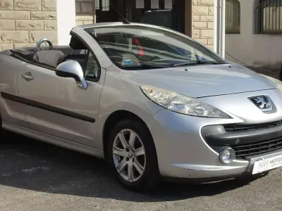 Usata Peugeot 207 CC 109 CV (80 kW) 2009 Grigio Cabrio