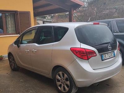 Usata Opel Meriva 95 CV (69 kW) 2011 Grigio Monovolume