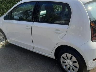 Usata VW up! Move 68 CV (50 kW) 2017 Bianco Utilitaria