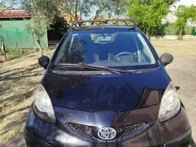 Usata Toyota Aygo 68 CV (50 kW) 2007 Nero Utilitaria