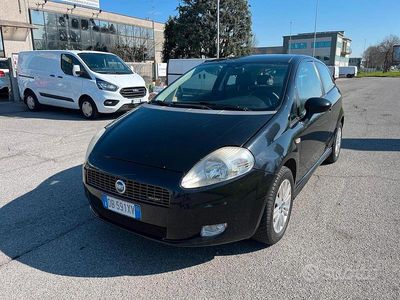 Usata Fiat Grande Punto 77 CV (56 kW) 2006 Nero Utilitaria