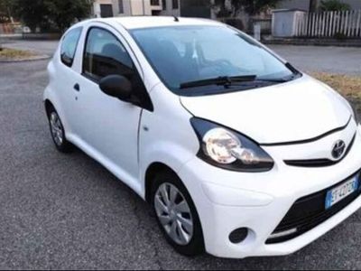 usata Toyota Aygo 1.0 12V VVT-i Auto perfetta km certificati unico proprietario