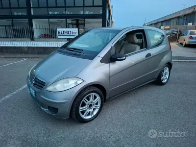 Begagnad Mercedes A170 Avantgarde 116 HK (85 kW) 2006 Brun Sportkupé