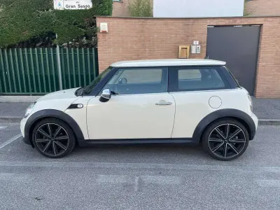 Usata Mini ONE 98 CV (72 kW) 2013 Utilitaria