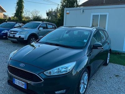 Usata Ford Focus Titanium 120 CV (88 kW) 2015 Grigio Station wagon