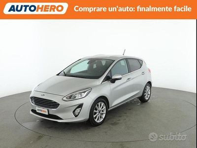 Usata Ford Fiesta Titanium 85 CV (62 kW) 2018 Grigio Utilitaria