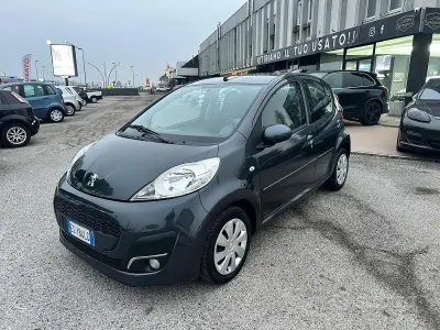 Usata Peugeot 107 Access 68 CV (50 kW) 2013 Other Utilitaria