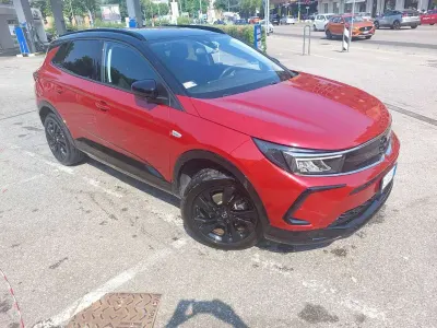 Usata Opel Grandland X S 131 CV (96 kW) 2023 Rosso SUV