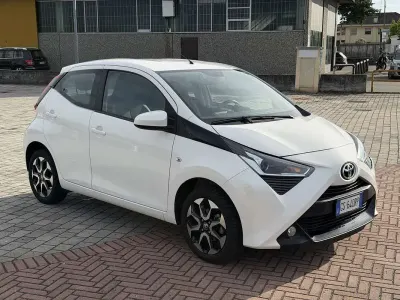 Usata Toyota Aygo Trend 72 CV (52 kW) 2019 Bianco Utilitaria