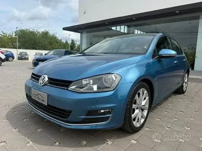 Używany VW Golf VII Executive 110 KM (80 kW) 2016 Niebieski Sedan/Limuzyna