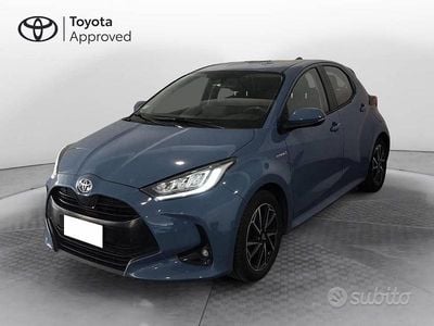 Usata Toyota Yaris Hybrid Trend 116 CV (85 kW) 2020 Blu Berlina