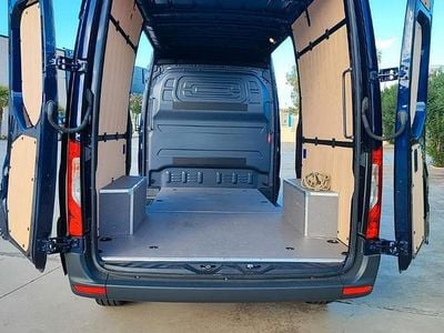 Blu Usata 2024 Mercedes Sprinter Furgone | 58.000 € (Buon prezzo)