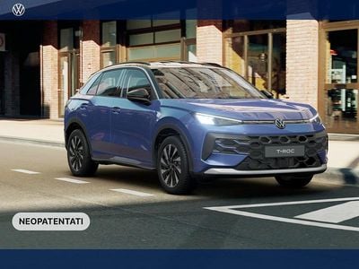 Nuova VW T-Roc Life 116 CV (85 kW) 2026 Celestial blue metallizzato nero SUV