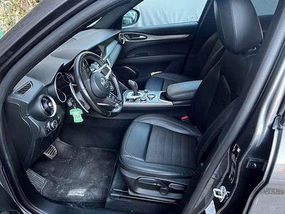 Usata Alfa Romeo Stelvio Sprint 190 CV (139 kW) 2022 Grigio SUV