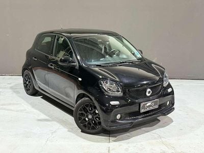 Usata Smart ForFour Superpassion 90 CV (66 kW) 2019 Nero Utilitaria