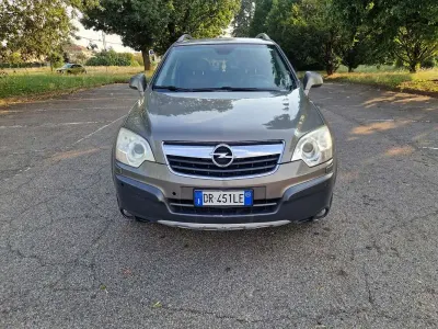 Usata Opel Antara Cosmo 227 CV (166 kW) 2008 Grigio SUV